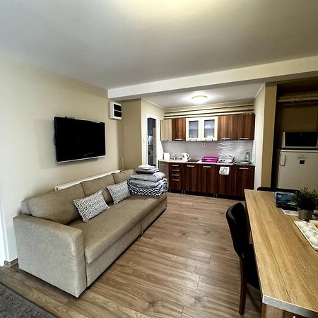 City Apartman Nyíregyháza Esterno foto