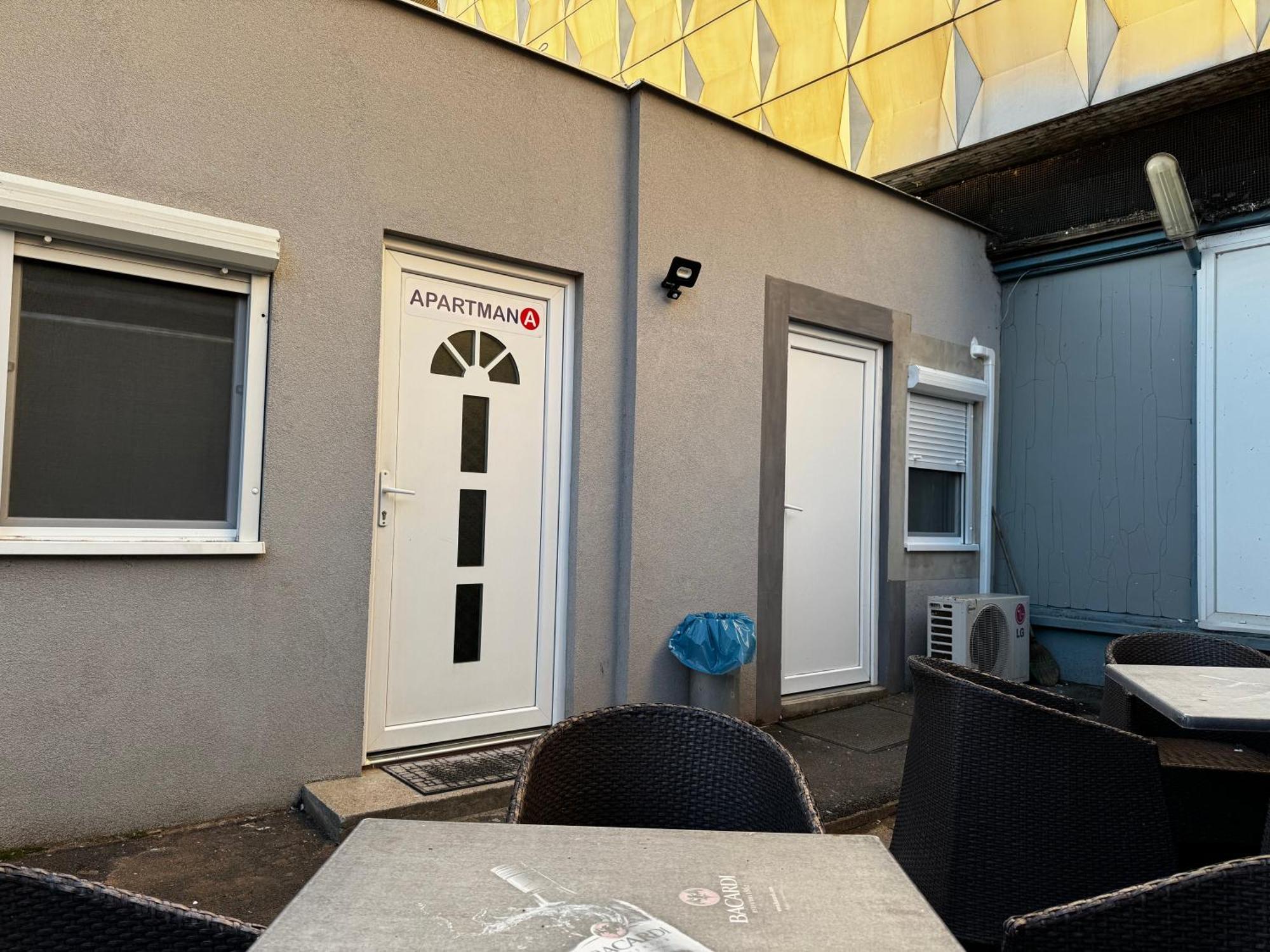 City Apartman Nyíregyháza Esterno foto